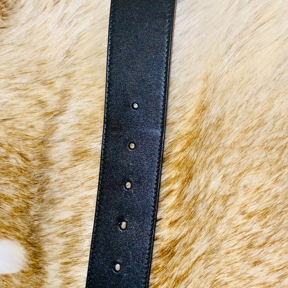 Gucci Belt Size 80 (US 4)